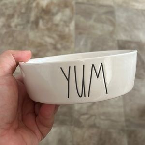 Rae Dunn pet 5” food bowl